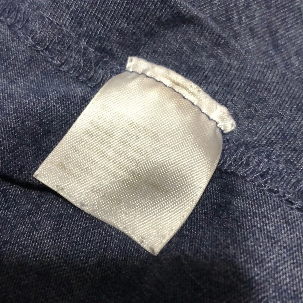 Old Navy this tee